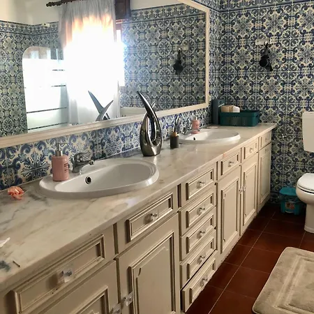 بيت للعطل Alojamento Santa Helena *